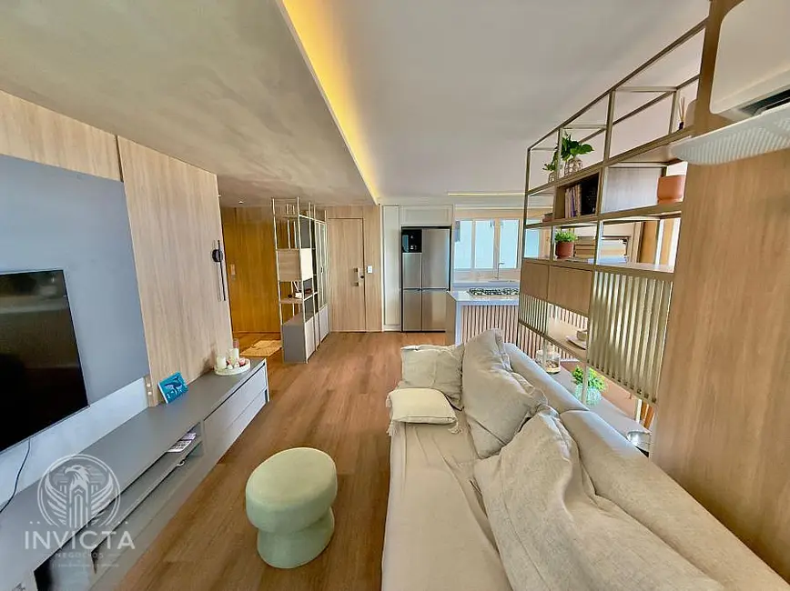 Foto 3 de Apartamento com 4 quartos à venda, 170m2 em Balneario Camboriu - SC