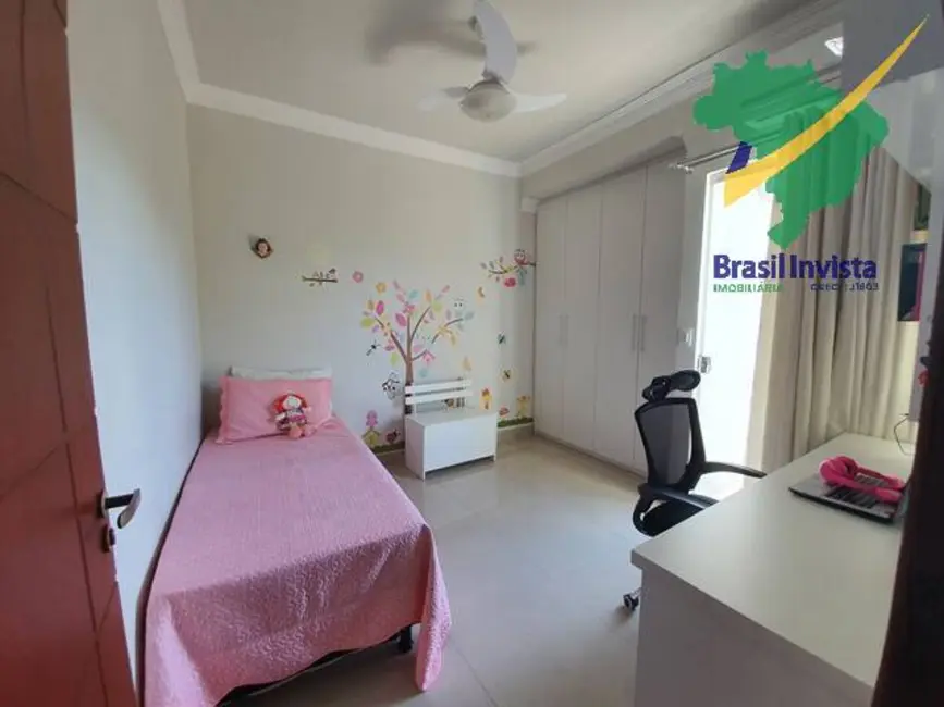 Foto 2 de Casa com 4 quartos à venda, 200m2 em Porto Seguro - BA