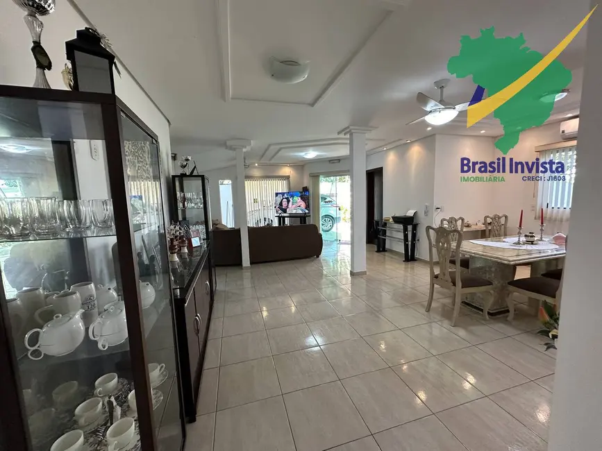 Foto 6 de Casa com 6 quartos à venda, 562m2 em Porto Seguro - BA