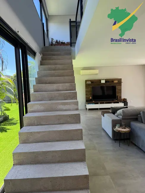 Foto 2 de Casa com 4 quartos à venda, 350m2 em Porto Seguro - BA