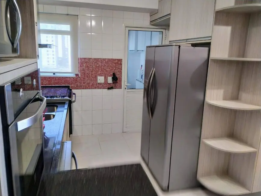 Apartamento com 3 quartos para alugar, 194m2 em Sao Jose Dos Campos - SP - imagem 7 Foto 7 de Apartamento com 3 quartos para alugar, 194m2 em Sao Jose Dos Campos - SP