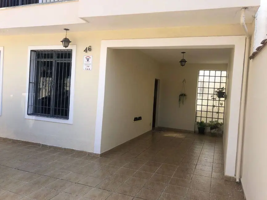 Foto 3 de Casa à venda, 246m2 em Sao Jose Dos Campos - SP