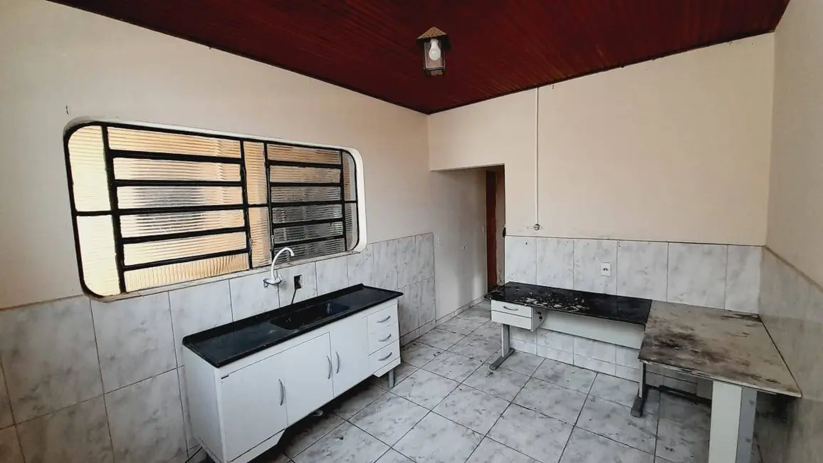 Armazém / Galpão à venda, 193m2 em Sao Jose Dos Campos - SP - imagem 3 Foto 3 de Armazém / Galpão à venda, 193m2 em Sao Jose Dos Campos - SP