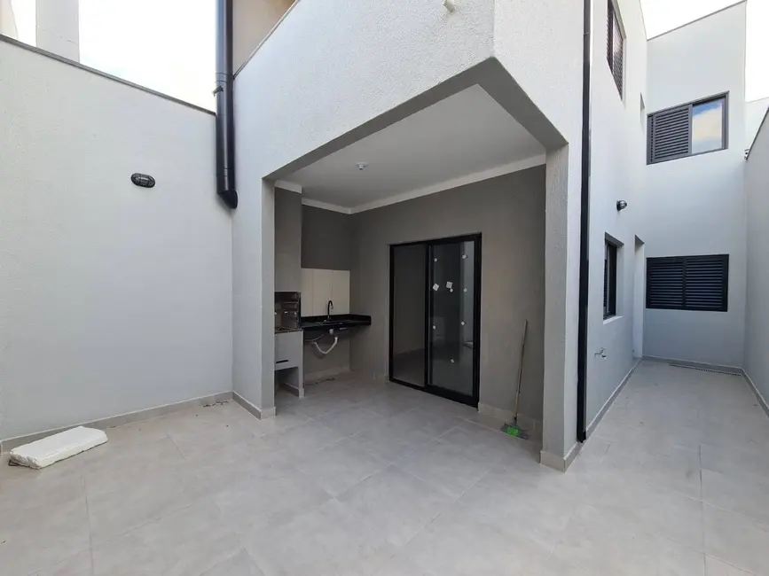 Foto 2 de Casa à venda, 125m2 em Sao Jose Dos Campos - SP