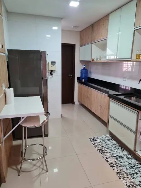 Foto 7 de Casa com 3 quartos à venda em Sao Jose Dos Campos - SP