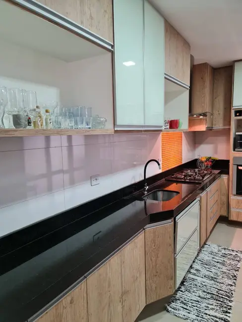 Foto 6 de Casa com 3 quartos à venda em Sao Jose Dos Campos - SP