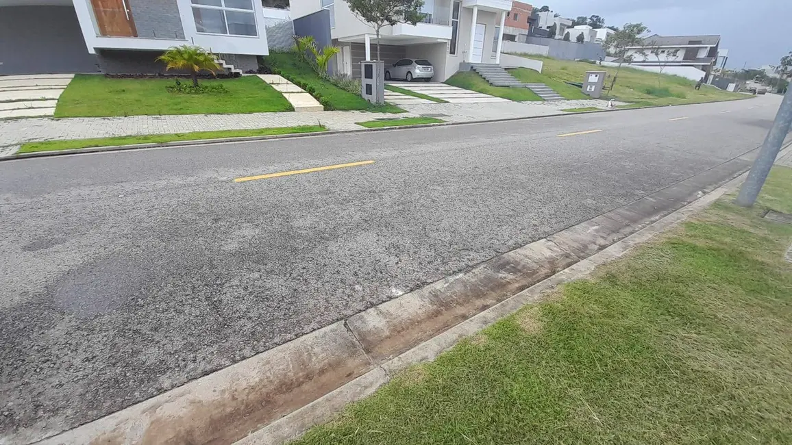 Foto 2 de Terreno / Lote à venda, 450m2 em Sao Jose Dos Campos - SP