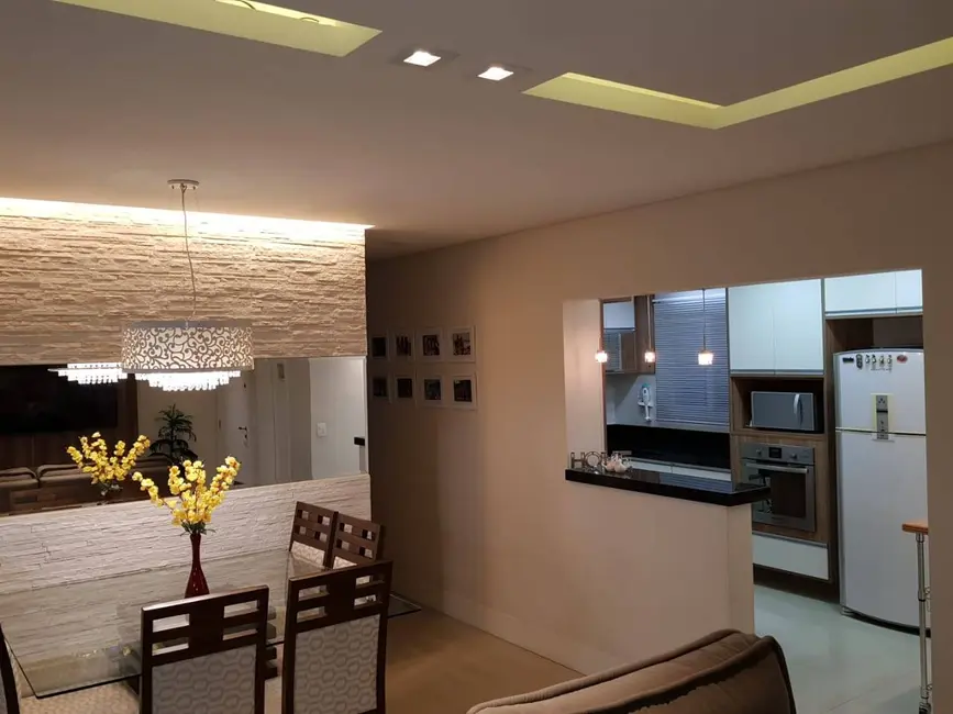 Foto 1 de Apartamento à venda, 99m2 em Sao Jose Dos Campos - SP