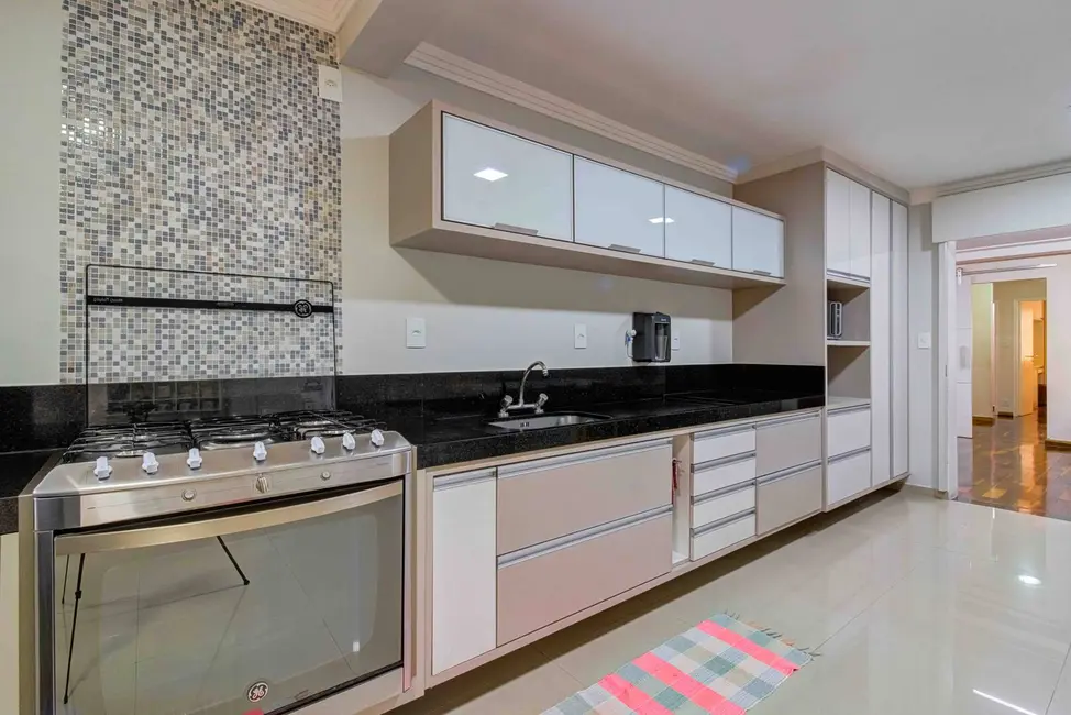 Foto 6 de Casa à venda, 252m2 em Sao Jose Dos Campos - SP