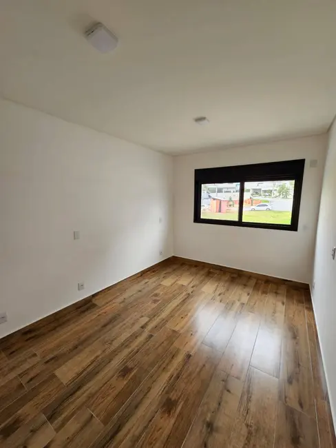 Foto 17 de Casa à venda, 196m2 em Parque Califórnia, Jacarei - SP