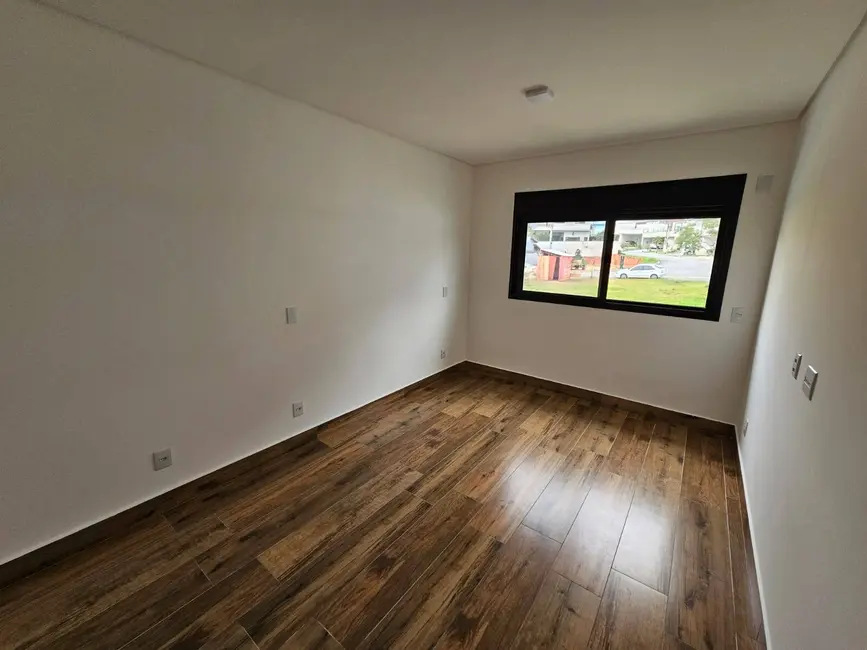 Foto 22 de Casa à venda, 196m2 em Parque Califórnia, Jacarei - SP