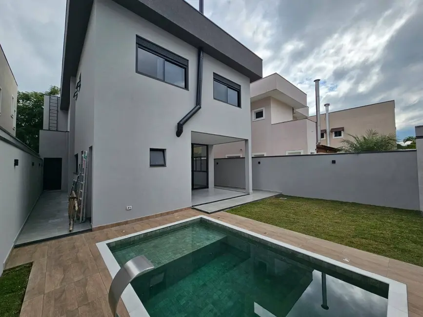 Foto 19 de Casa à venda, 196m2 em Parque Califórnia, Jacarei - SP