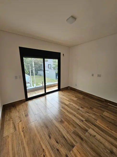 Foto 23 de Casa à venda, 196m2 em Parque Califórnia, Jacarei - SP