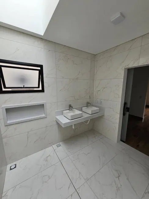 Foto 26 de Casa à venda, 196m2 em Parque Califórnia, Jacarei - SP