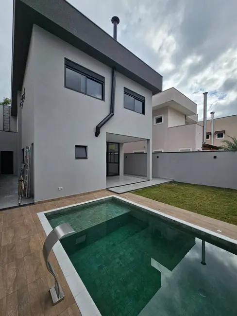 Foto 34 de Casa à venda, 196m2 em Parque Califórnia, Jacarei - SP