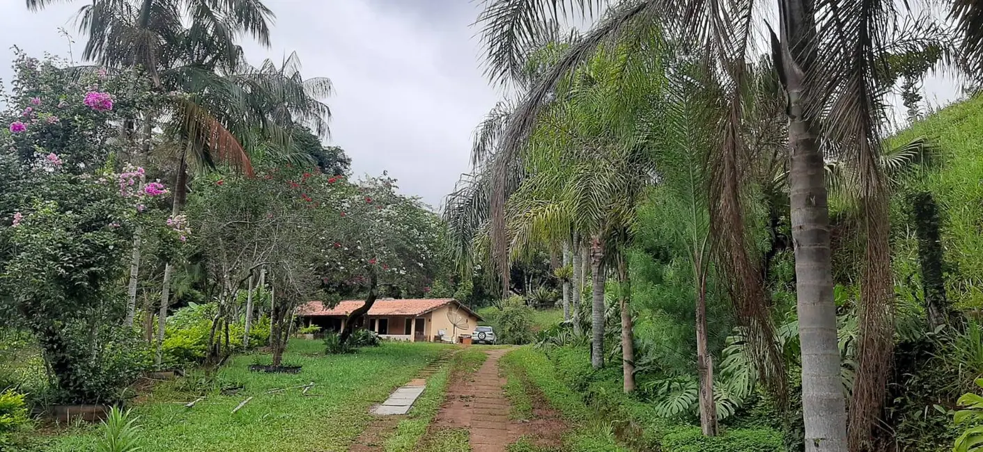 Foto 4 de Chácara à venda, 240m2 em Sao Jose Dos Campos - SP