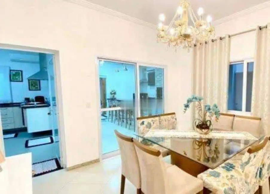 Foto 7 de Casa à venda, 230m2 em Sao Jose Dos Campos - SP