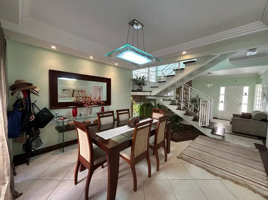 Foto 4 de Casa à venda, 330m2 em Sao Jose Dos Campos - SP