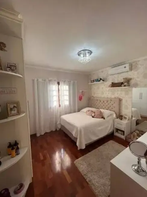 Foto 8 de Casa à venda, 326m2 em Sao Jose Dos Campos - SP