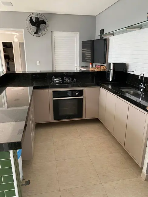 Foto 5 de Casa à venda, 264m2 em Sao Jose Dos Campos - SP