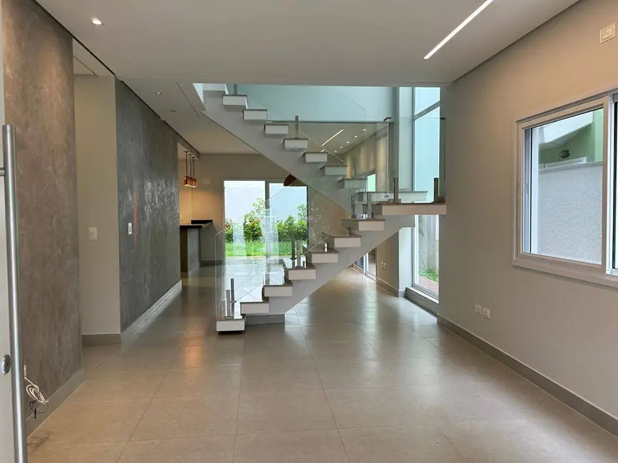 Foto 1 de Casa à venda, 254m2 em Sao Jose Dos Campos - SP