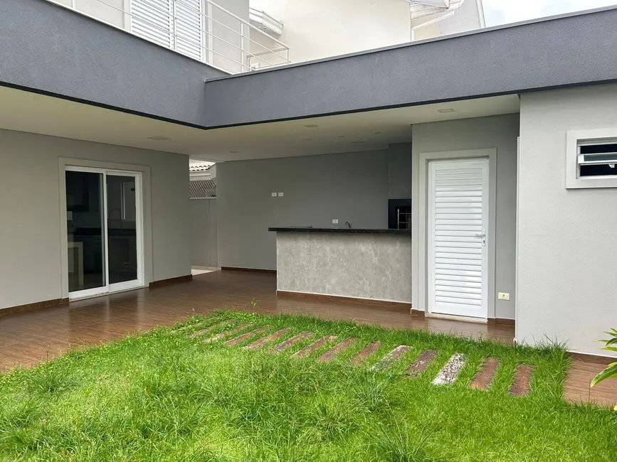 Foto 3 de Casa à venda, 254m2 em Sao Jose Dos Campos - SP