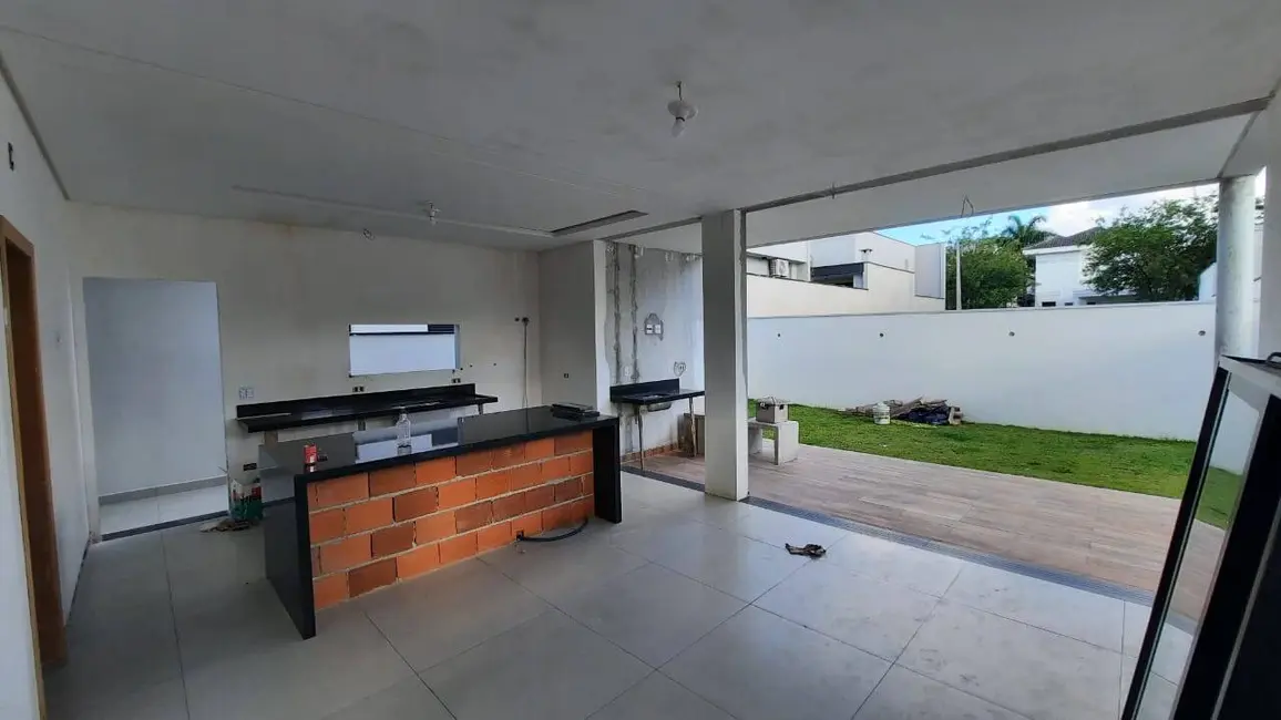 Foto 4 de Casa à venda, 295m2 em Sao Jose Dos Campos - SP