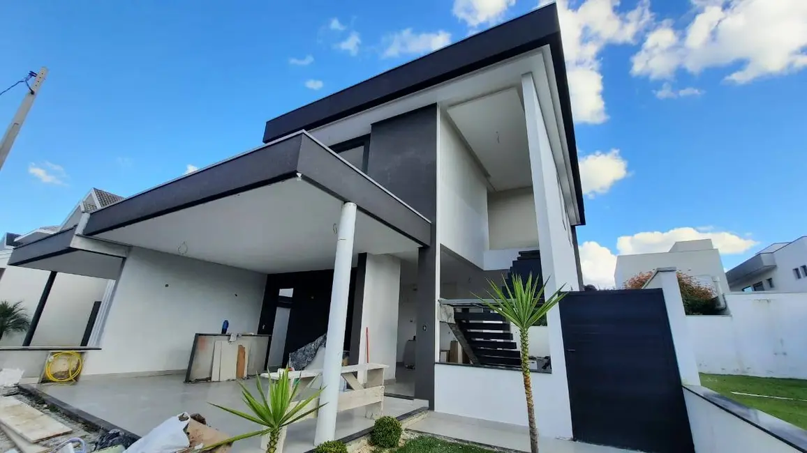 Foto 1 de Casa à venda, 295m2 em Sao Jose Dos Campos - SP