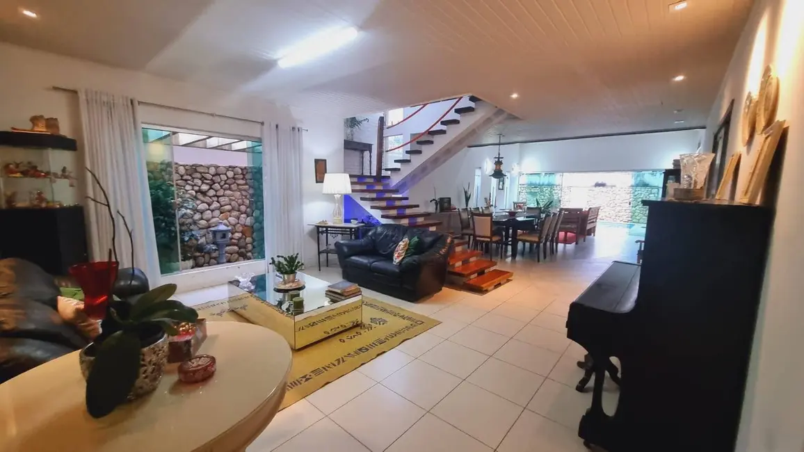 Foto 2 de Casa à venda, 450m2 em Sao Jose Dos Campos - SP