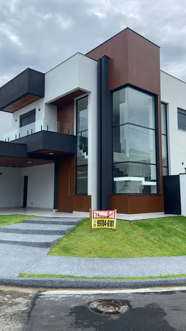 Foto 3 de Casa à venda, 264m2 em Sao Jose Dos Campos - SP