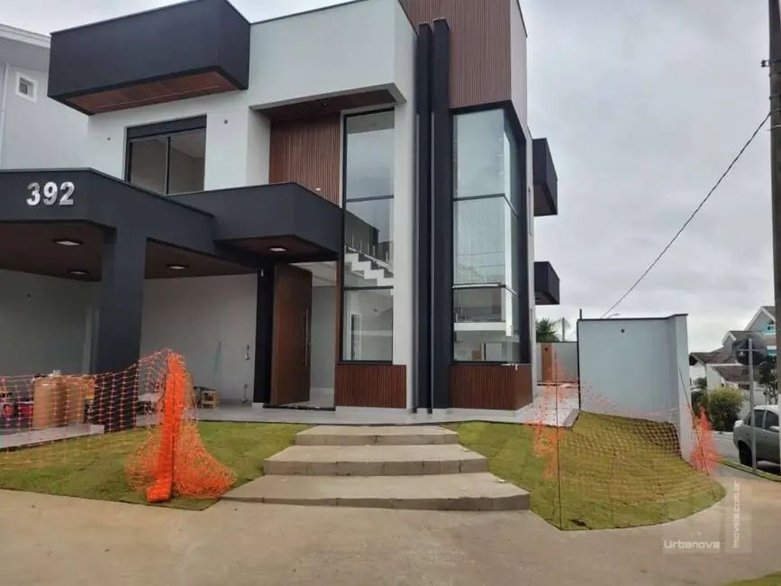 Foto 4 de Casa à venda, 264m2 em Sao Jose Dos Campos - SP