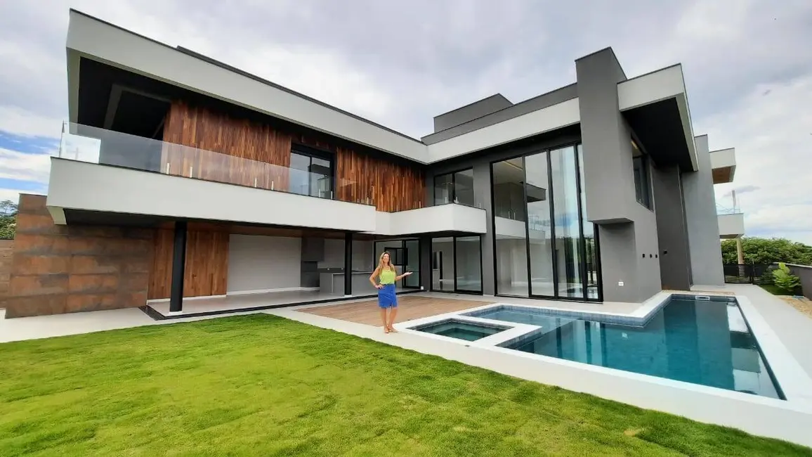 Foto 1 de Casa à venda, 458m2 em Sao Jose Dos Campos - SP