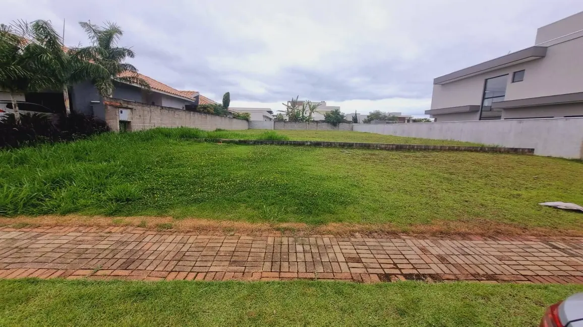 Terreno / Lote à venda, 12000m2 em Sao Jose Dos Campos - SP - imagem 3 Foto 3 de Terreno / Lote à venda, 12000m2 em Sao Jose Dos Campos - SP