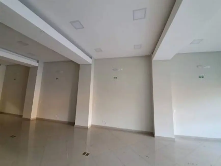 Sala Comercial à venda e para alugar, 441m2 em Centro, Jacarei - SP - imagem 9 Foto 9 de Sala Comercial à venda e para alugar, 441m2 em Centro, Jacarei - SP