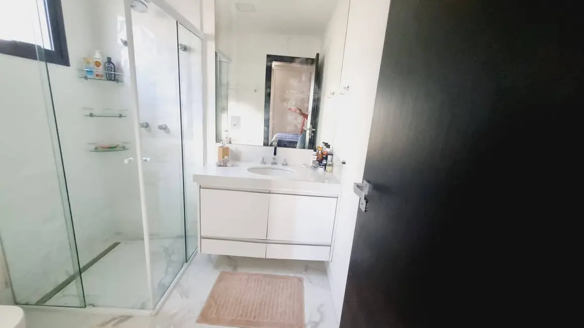 Casa à venda e para alugar, 1600m2 em Condomínio Residencial Mirante do Vale, Jacarei - SP - imagem 8 Foto 8 de Casa à venda e para alugar, 1600m2 em Condomínio Residencial Mirante do Vale, Jacarei - SP