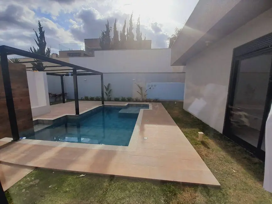 Foto 1 de Casa à venda, 800m2 em Sao Jose Dos Campos - SP