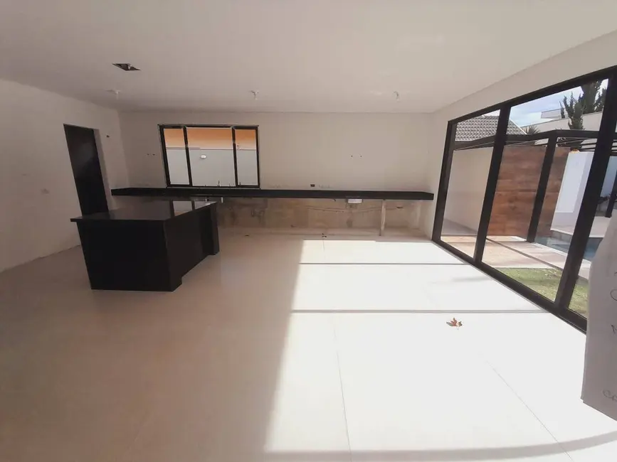 Foto 3 de Casa à venda, 800m2 em Sao Jose Dos Campos - SP