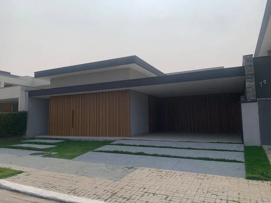 Foto 1 de Casa com 3 quartos à venda, 450m2 em Sao Jose Dos Campos - SP