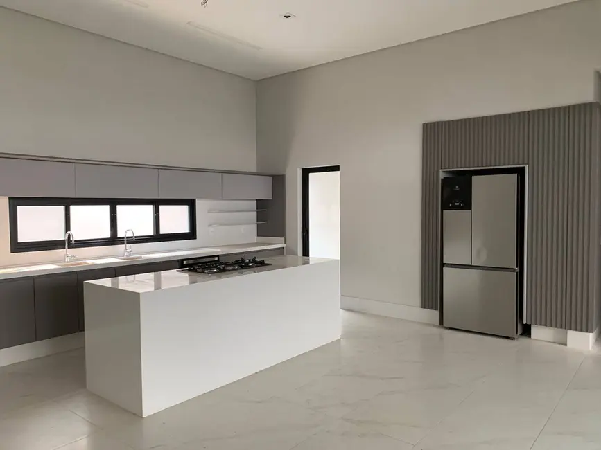 Foto 8 de Casa com 3 quartos à venda, 450m2 em Sao Jose Dos Campos - SP