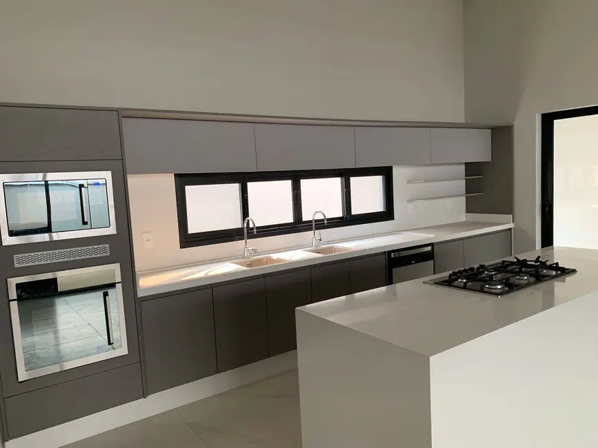 Foto 4 de Casa com 3 quartos à venda, 450m2 em Sao Jose Dos Campos - SP