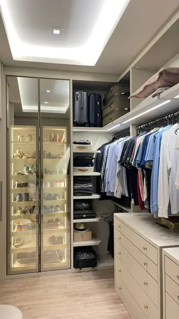 Casa com 4 quartos à venda, 459m2 em Sao Jose Dos Campos - SP - imagem 5 Foto 5 de Casa com 4 quartos à venda, 459m2 em Sao Jose Dos Campos - SP