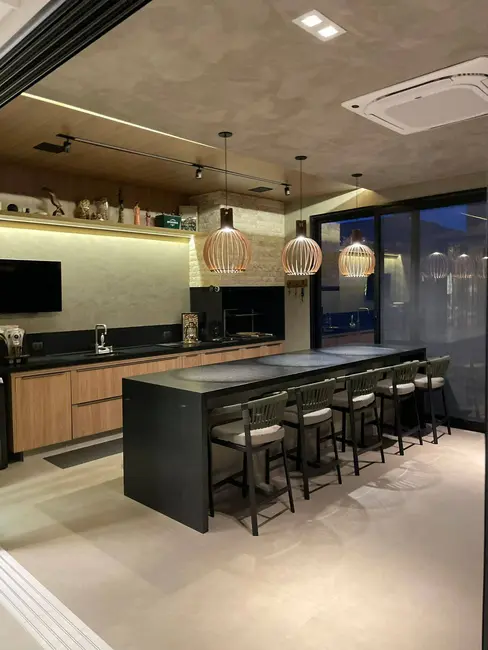 Casa com 4 quartos à venda, 459m2 em Sao Jose Dos Campos - SP - imagem 4 Foto 4 de Casa com 4 quartos à venda, 459m2 em Sao Jose Dos Campos - SP