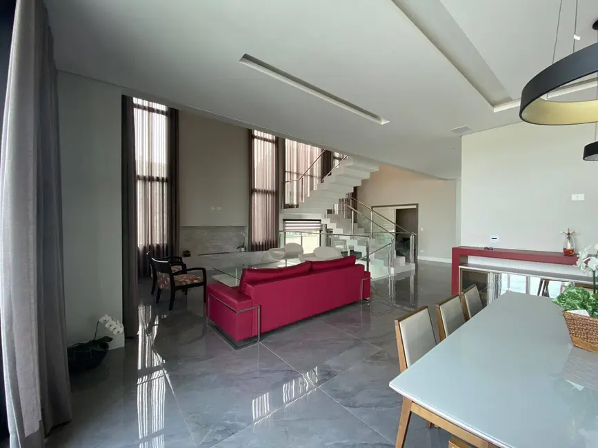 Foto 4 de Casa à venda, 700m2 em Sao Jose Dos Campos - SP