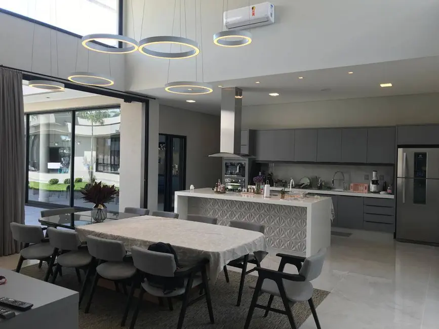 Foto 5 de Casa à venda, 1200m2 em Sao Jose Dos Campos - SP