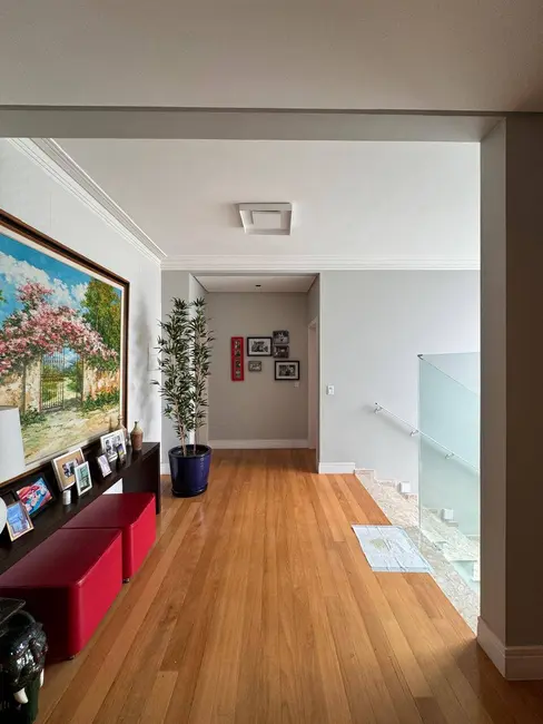 Foto 9 de Casa com 4 quartos à venda, 343m2 em Sao Jose Dos Campos - SP