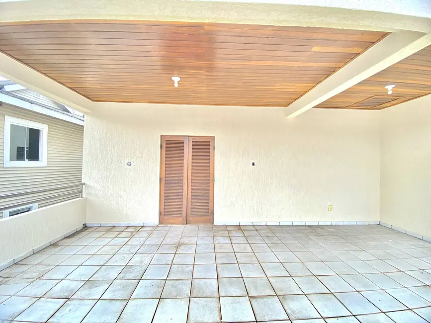 Casa à venda, 360m2 em Sao Jose Dos Campos - SP - imagem 8 Foto 8 de Casa à venda, 360m2 em Sao Jose Dos Campos - SP