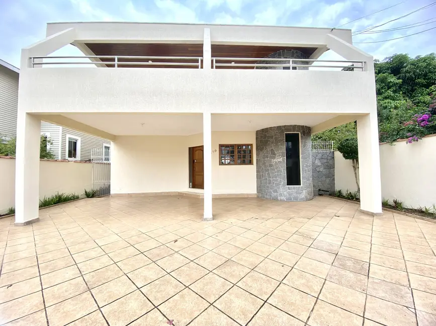 Casa à venda, 360m2 em Sao Jose Dos Campos - SP - imagem 1 Foto 1 de Casa à venda, 360m2 em Sao Jose Dos Campos - SP