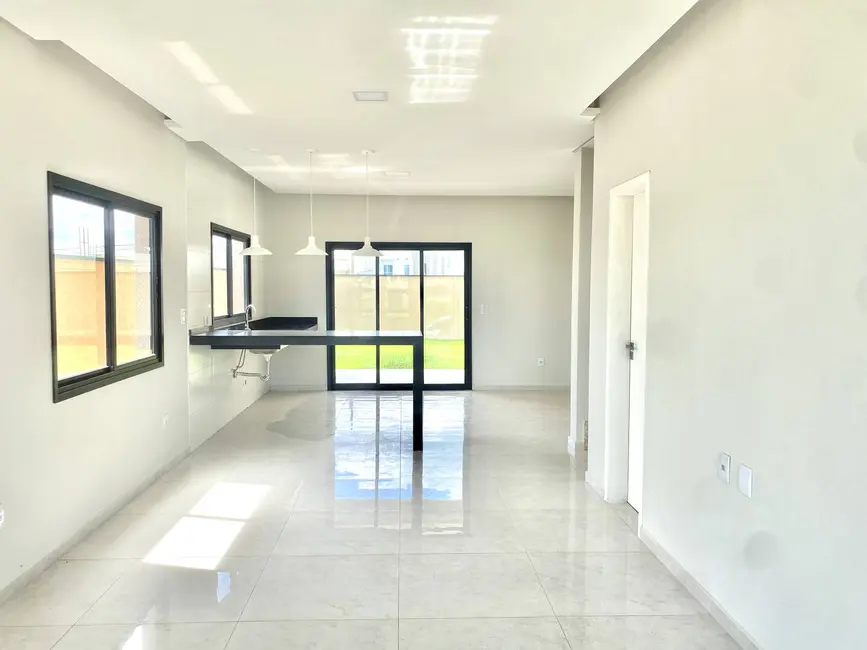 Foto 9 de Casa com 3 quartos à venda, 250m2 em Cacapava - SP