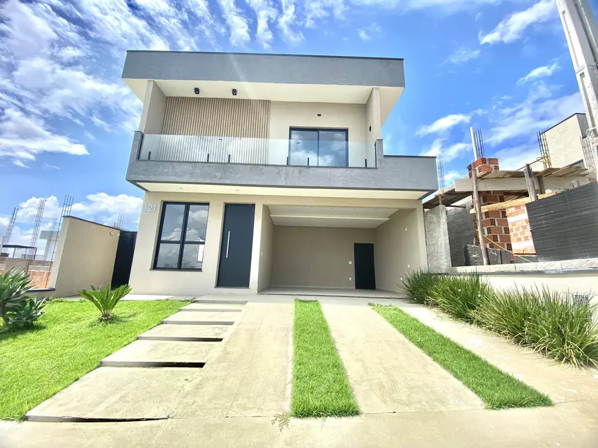 Foto 1 de Casa com 3 quartos à venda, 250m2 em Cacapava - SP