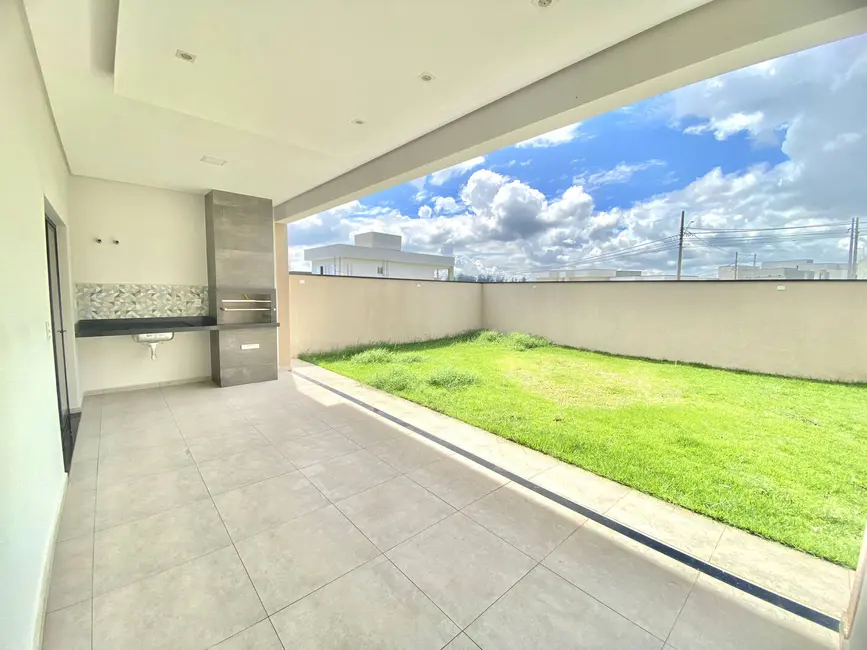 Foto 4 de Casa com 3 quartos à venda, 250m2 em Cacapava - SP